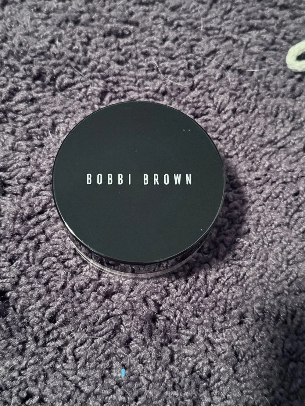 Bobbi Brown Loose Setting Powder in Soft Sand